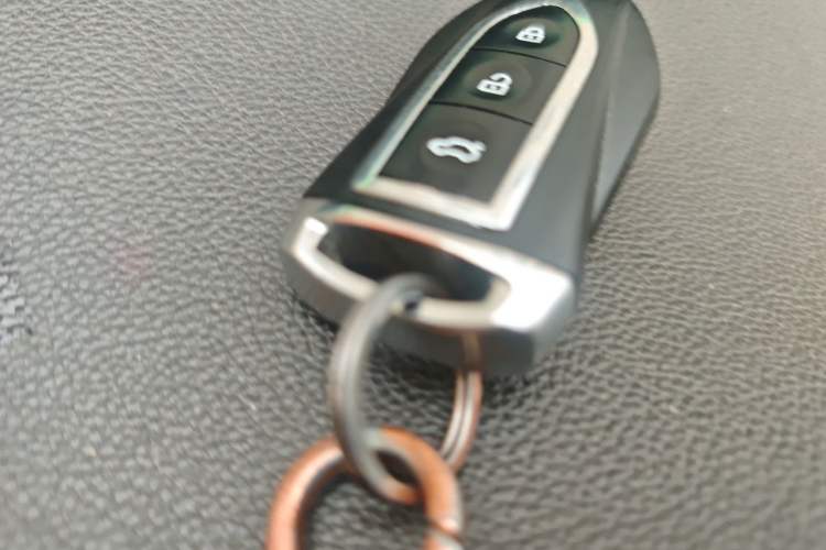 Used Zotye SR9 2017 2.0T Automatic Ultimate Edition Vehicle Key