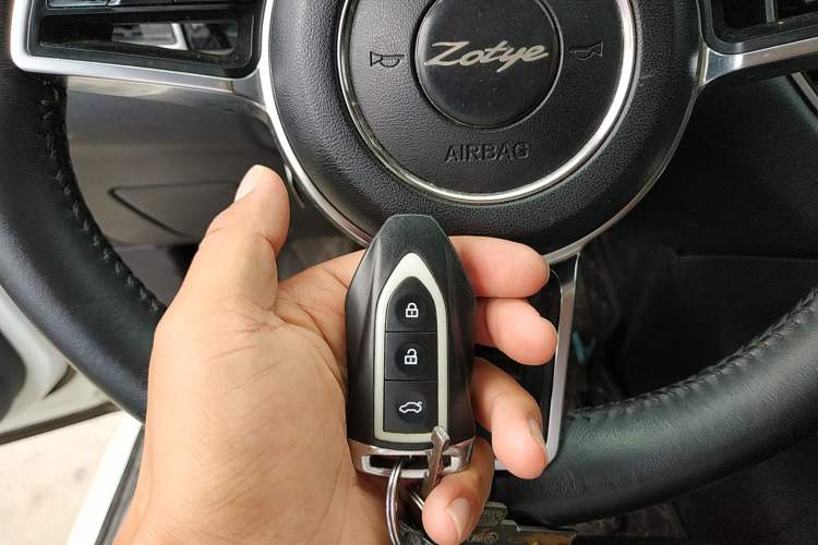 Used Zotye SR9 2017 2.0T Automatic Ultimate Edition Vehicle Key