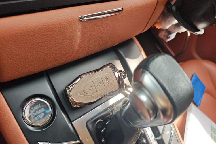 Used Zotye SR9 2017 2.0T Automatic Ultimate Dream Edition Vehicle Key