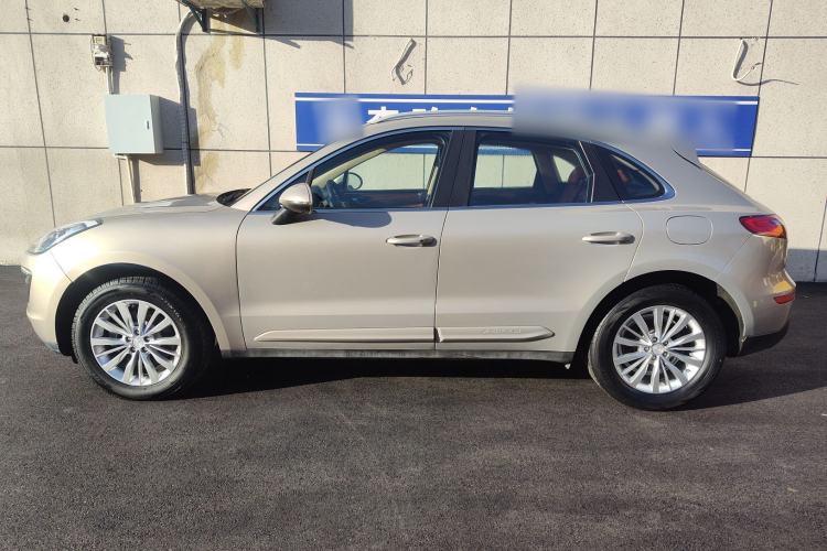 Used Zotye SR9 2017 2.0T Manual "Ultimate Light" Edition Exterior 2