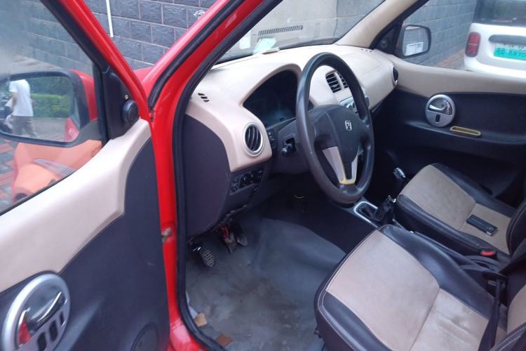 Used Zotye T200 2013 1.3L MT Urban Model Driver Seat