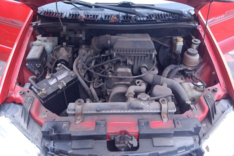 Used Zotye T200 2013 1.3L MT Urban Model Engine Bay