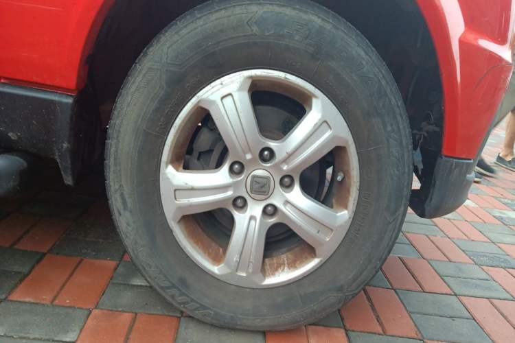 Used Zotye T200 2013 1.3L MT Urban Model Right Front Wheel Hub