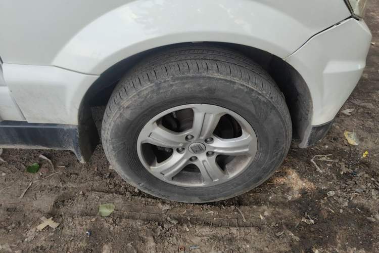 Used Zotye T200 2013 1.3L MT Urban Model Right Front Wheel Hub