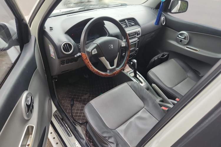 Used Zotye T200 2014 1.5L CVT Elite Version Driver Seat
