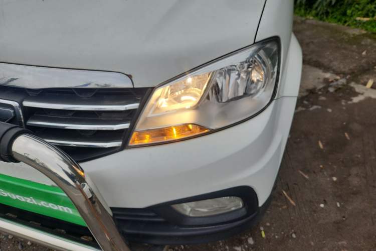 Used Zotye T200 2014 1.5L CVT Elite Version Left Front Headlight