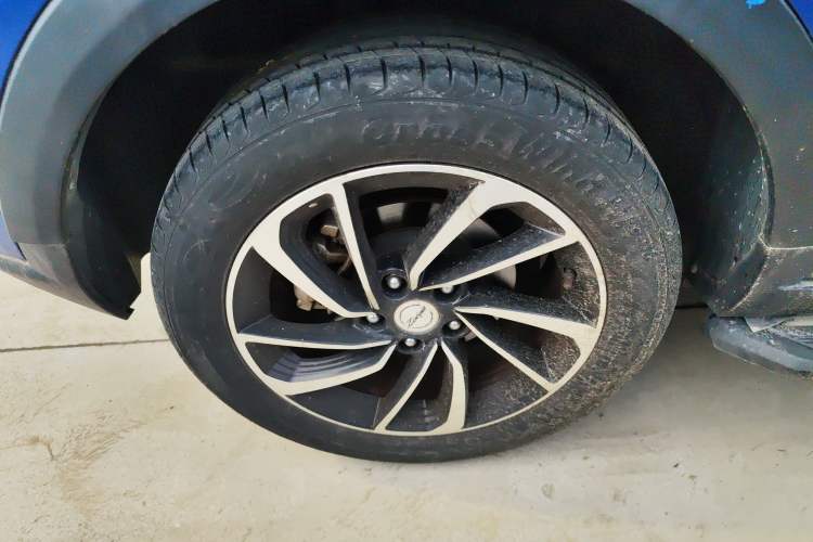Used Zotye T300 2017 1.5L Manual Luxury Model Right Rear Wheel Hub