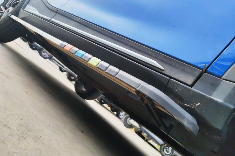 Used Zotye T300 2017 1.5L Manual Luxury Model Right Side Sill