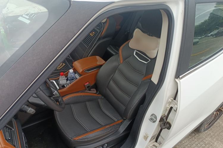 Used Zotye T300 2017 1.5T CVT Luxury Model Left Front Seat