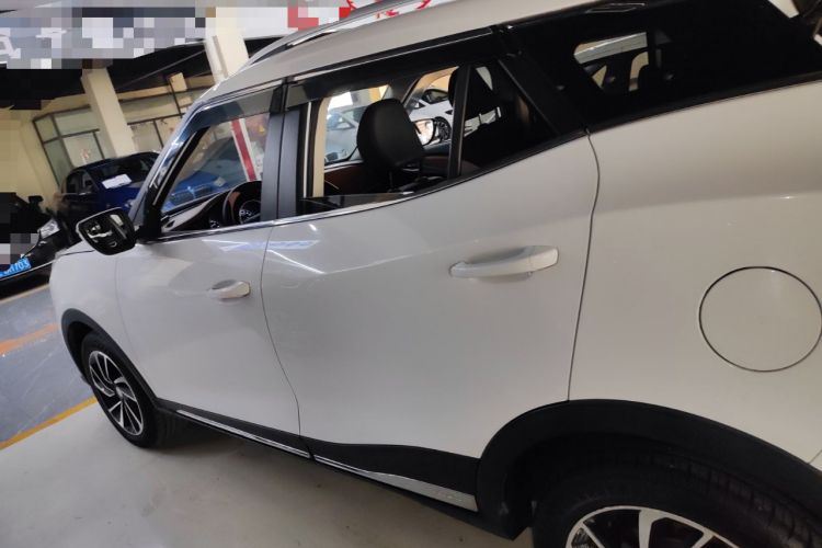 Used Zotye T300 2017 1.5L Manual Luxury Model Left Side