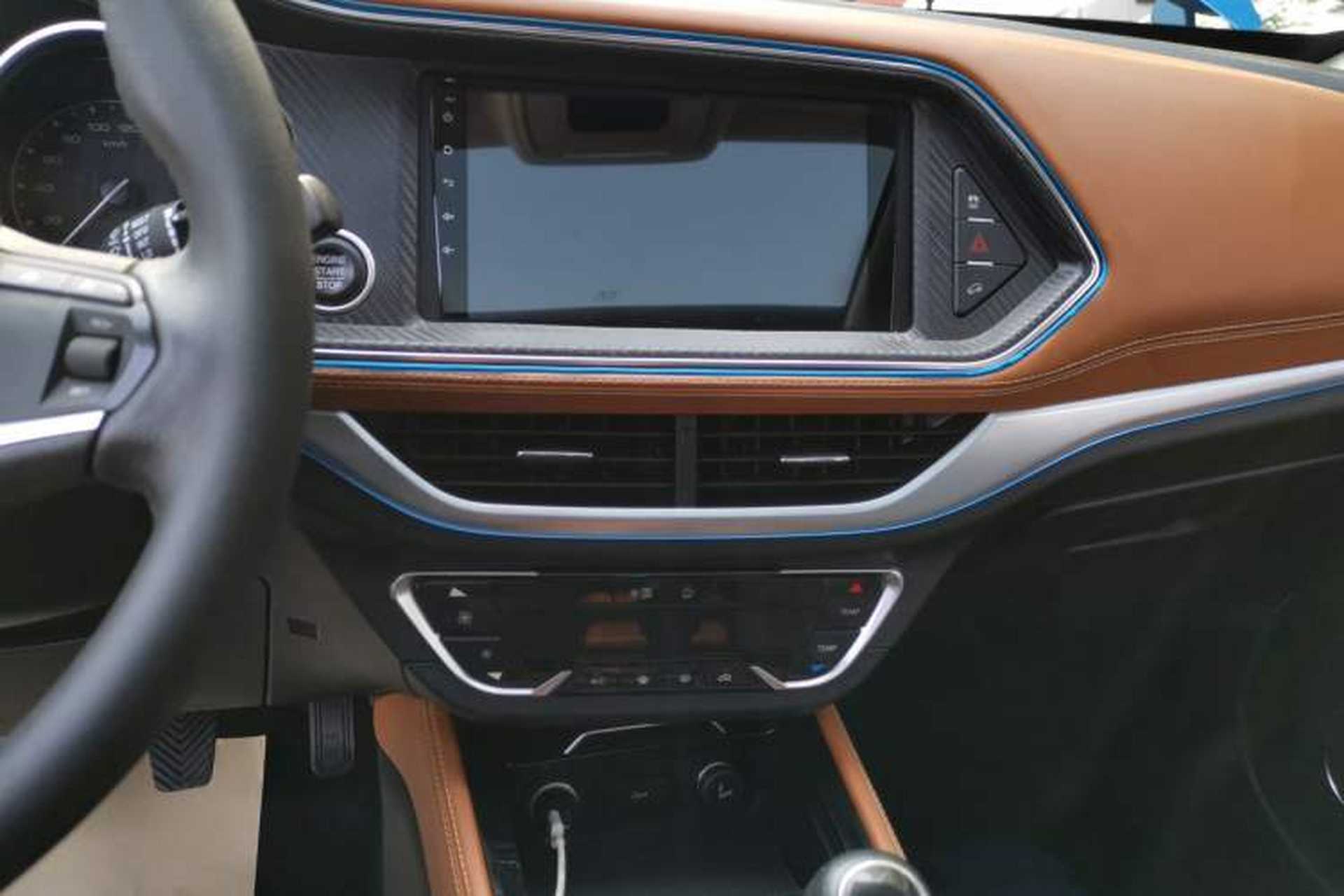 Used Zotye T300 2017 1.5L Manual Luxury Model Audio And AC Panel