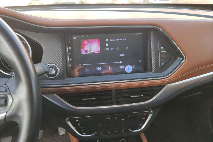 Used Zotye T300 2017 1.5L Manual Luxury Model Audio And AC Panel