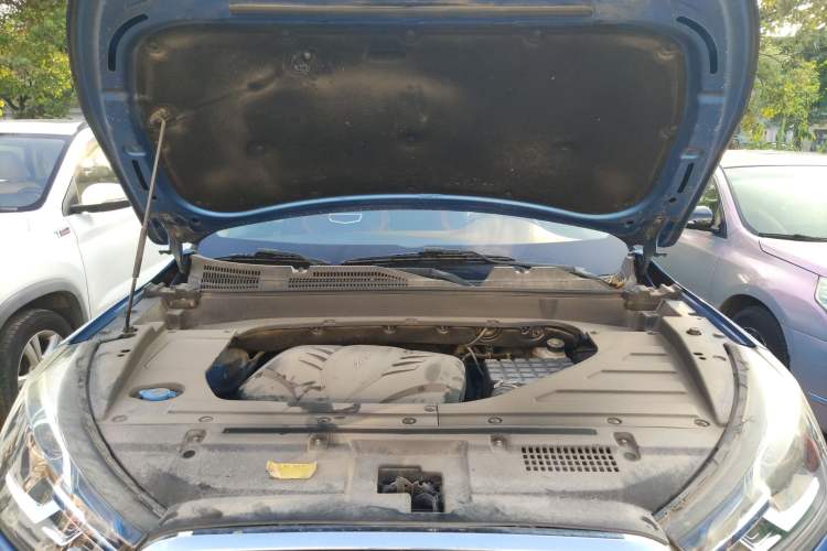 Used Zotye T300 2017 1.5L Manual Luxury Model Engine Bay