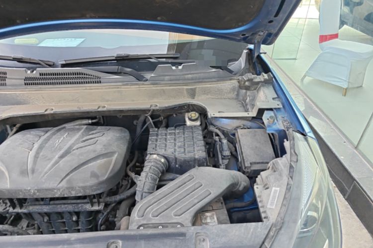 Used Zotye T300 2017 1.5L Manual Luxury Model Engine Bay Left