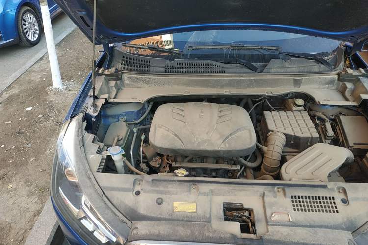 Used Zotye T300 2017 1.5L Manual Luxury Model Engine Bay Right