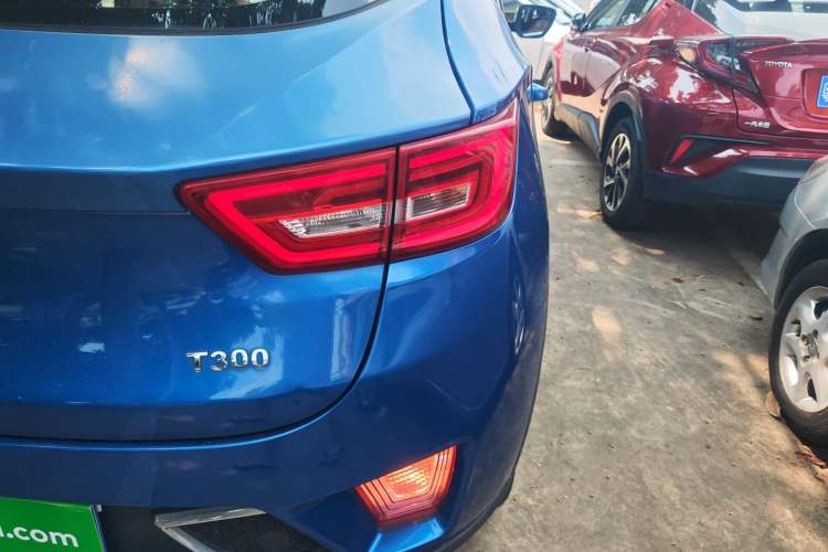 Used Zotye T300 2017 1.5T CVT Luxury Model Exterior 3