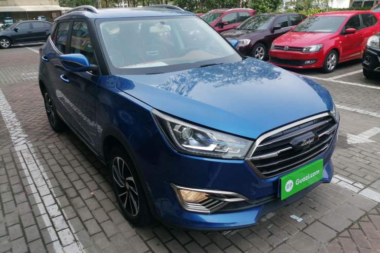 Used Zotye T300 2017 1.5T CVT Luxury Model Front Right 45 Deg