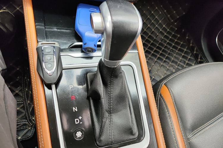 Used Zotye T300 2017 1.5T CVT Luxury Model Gear Lever