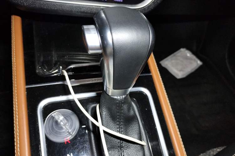 Used Zotye T300 2017 1.5T CVT Luxury Model Gear Lever