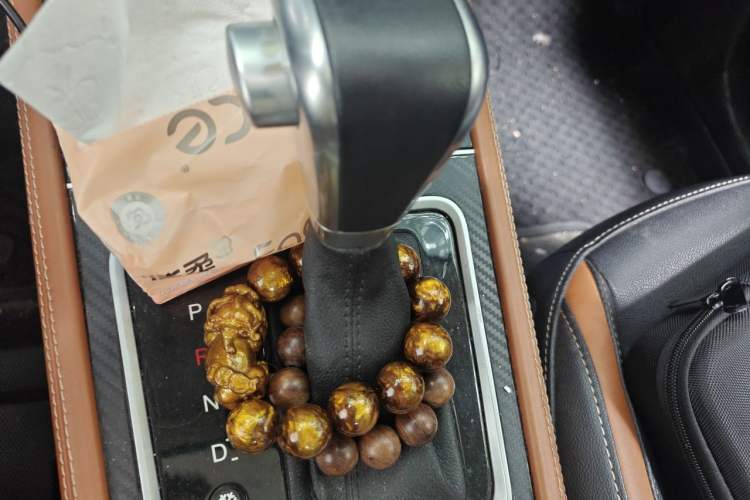 Used Zotye T300 2017 1.5T CVT Luxury Model Gear Lever