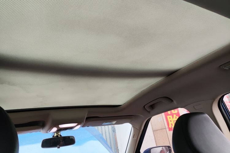 Used Zotye T300 2017 1.5T CVT Luxury Model Headliner