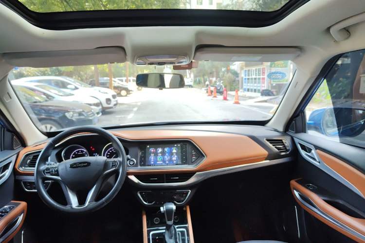 Used Zotye T300 2017 1.5T CVT Luxury Model Headliner