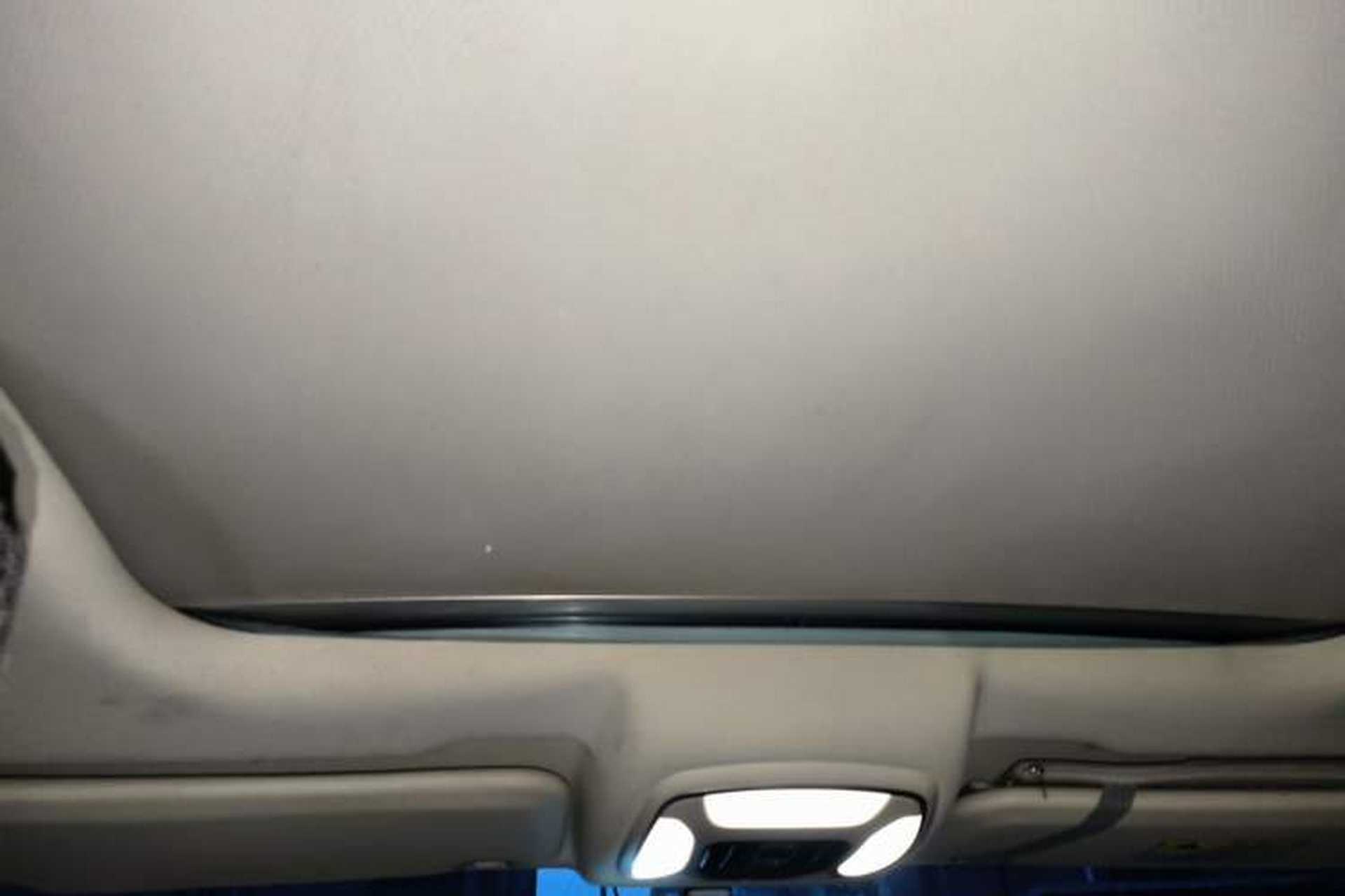 Used Zotye T300 2017 1.5L Manual Luxury Model Headliner