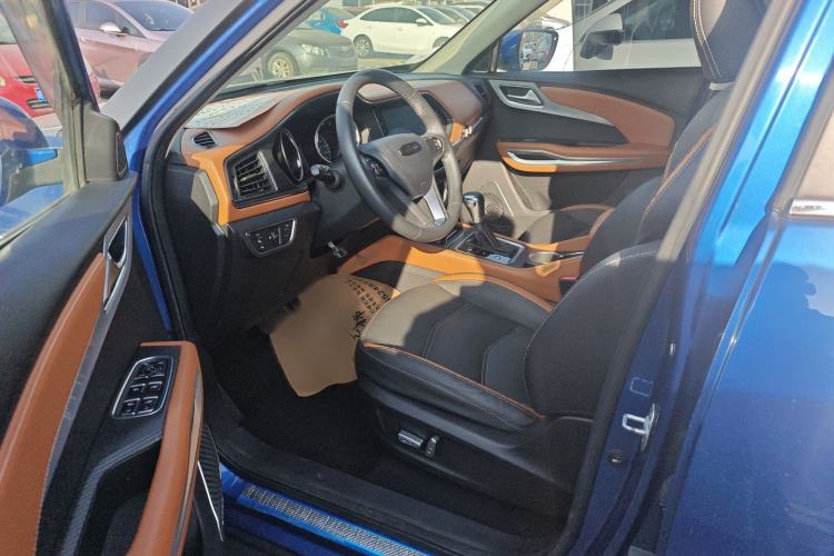 Used Zotye T300 2017 1.5T CVT Luxury Model Interior 2