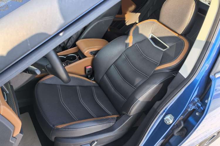 Used Zotye T300 2017 1.5T CVT Luxury Model Interior 2