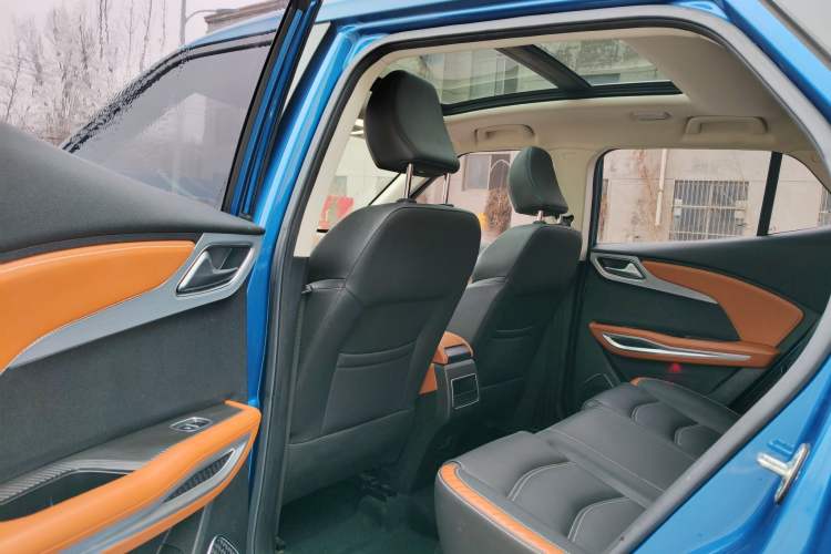 Used Zotye T300 2017 1.5T CVT Luxury Model Interior 2
