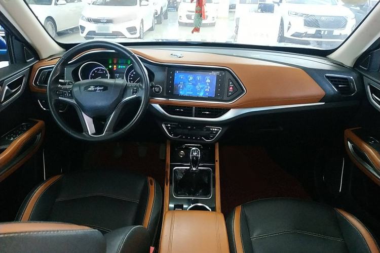 Used Zotye T300 2017 1.5L Manual Luxury Edition Two-Tone Interior 2