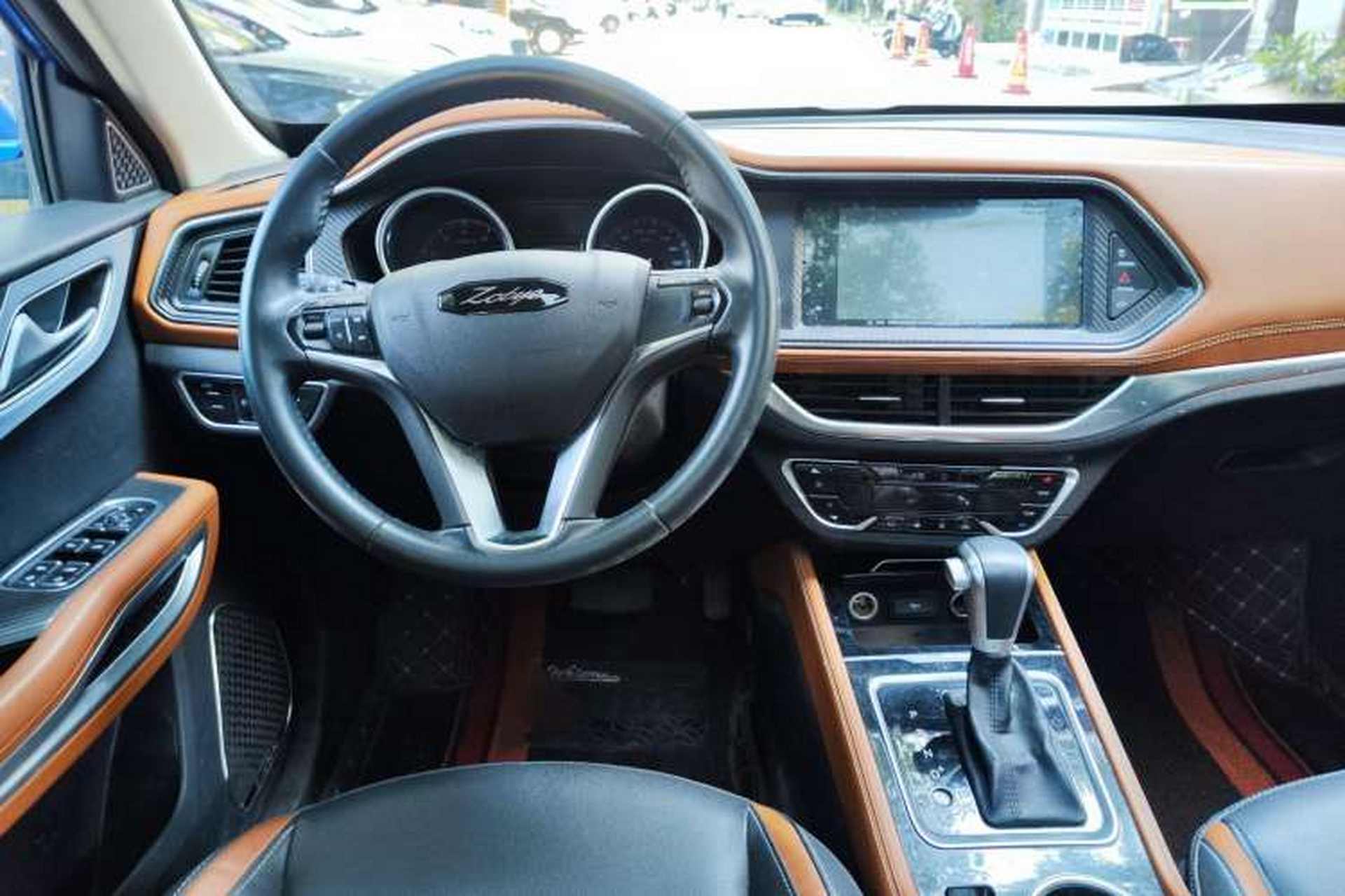 Used Zotye T300 2017 1.5T CVT Luxury Model Interior 3