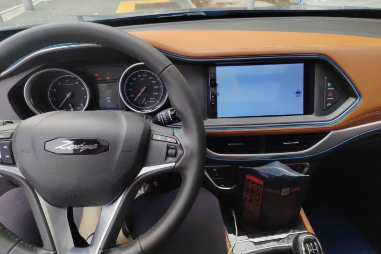 Used Zotye T300 2017 1.5L Manual Luxury Model Interior 3