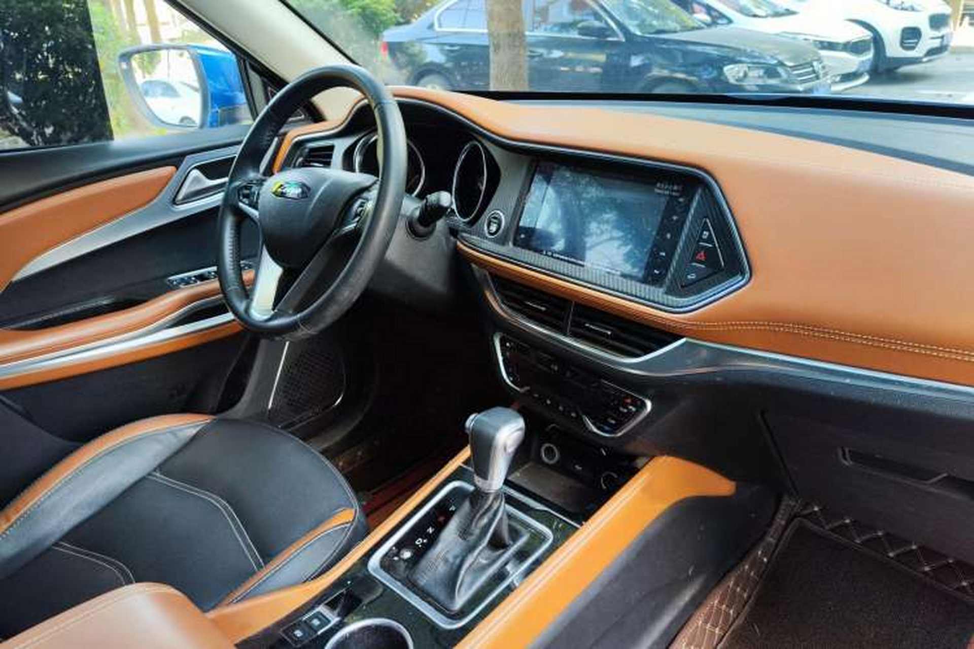 Used Zotye T300 2017 1.5T CVT Luxury Model Interior 4