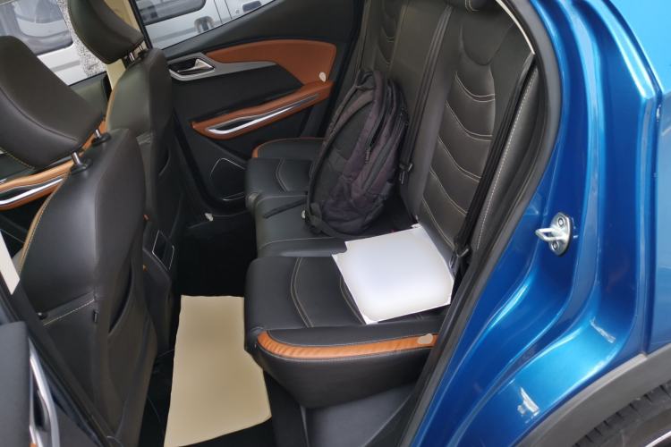 Used Zotye T300 2017 1.5L Manual Luxury Model Interior 4