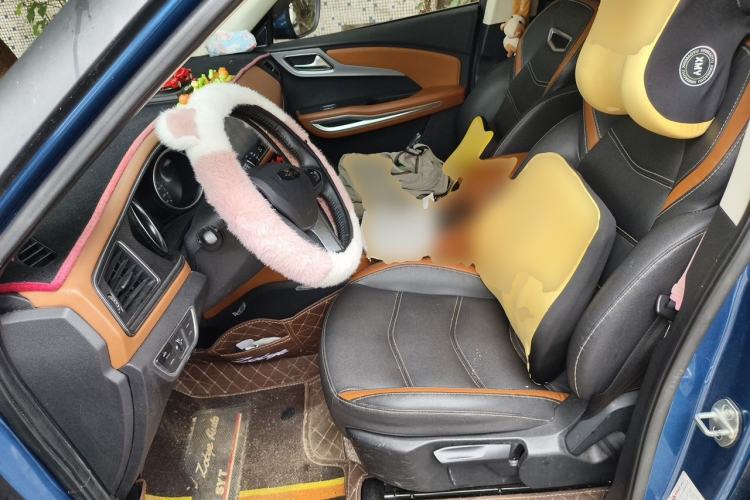 Used Zotye T300 2017 1.5T CVT Luxury Model Left Front Seat