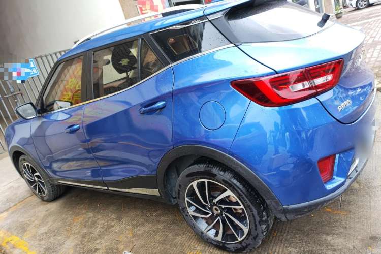 Used Zotye T300 2017 1.5T CVT Luxury Model Left Side