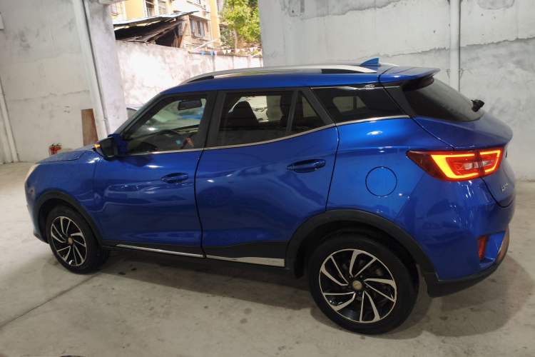 Used Zotye T300 2017 1.5L Manual Luxury Model Left Side