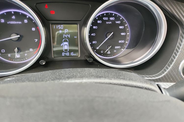 Used Zotye T300 2017 1.5T CVT Luxury Model Odometer Close Up