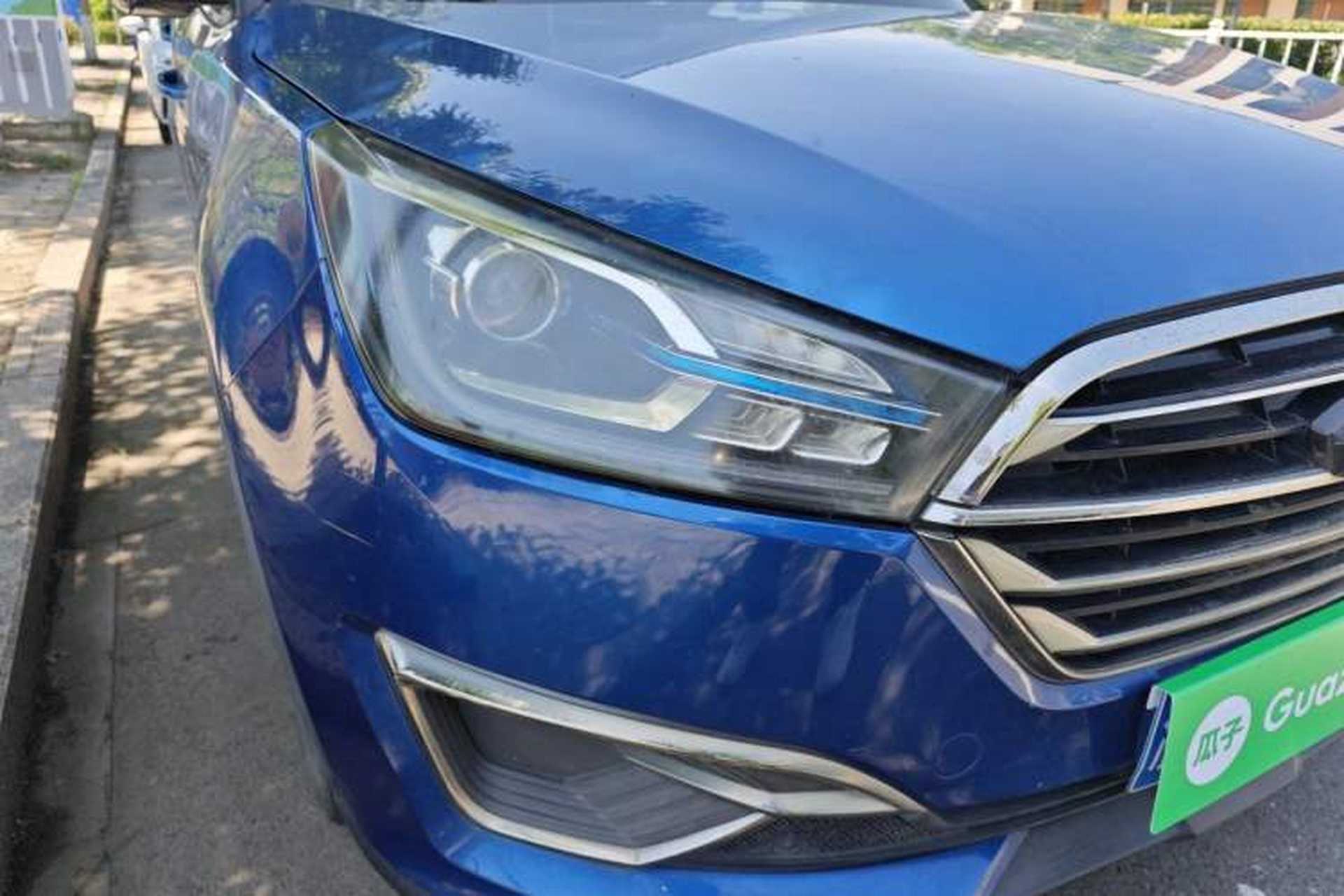 Used Zotye T300 2017 1.5L Manual Elite Model Right Front Headlight