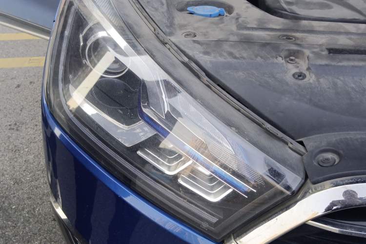 Used Zotye T300 2017 1.5T CVT Luxury Model Right Front Headlight