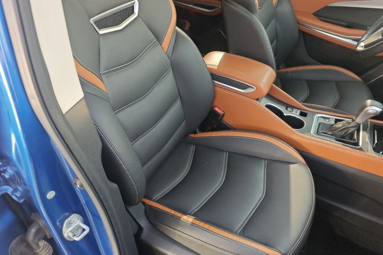Used Zotye T300 2017 1.5T CVT Luxury Model Right Front Seat