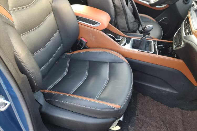 Used Zotye T300 2017 1.5L Manual Luxury Model Right Front Seat