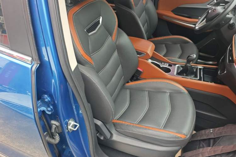 Used Zotye T300 2017 1.5T CVT Luxury Model Right Front Seat