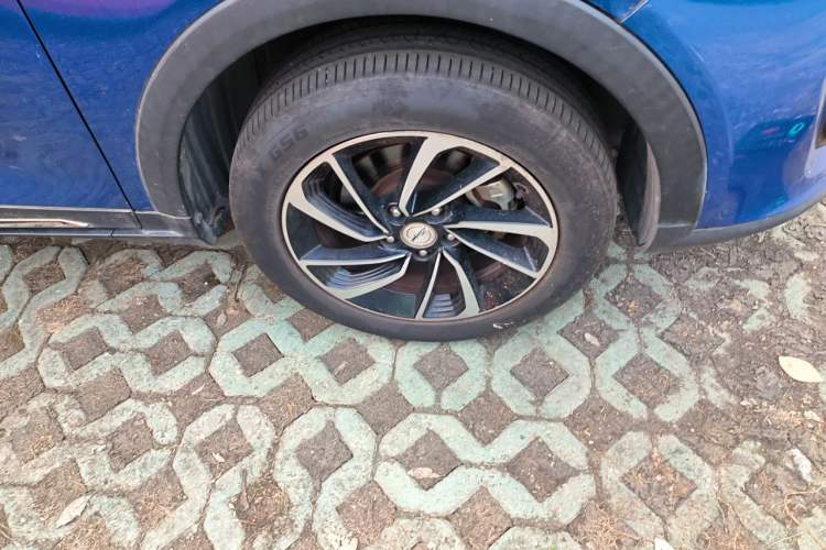 Used Zotye T300 2017 1.5L Manual Luxury Model Right Front Wheel Hub