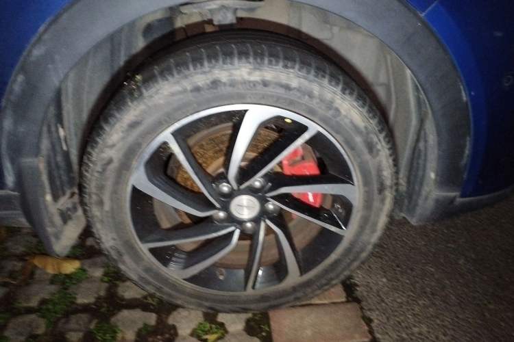 Used Zotye T300 2017 1.5T CVT Luxury Model Right Front Wheel Hub