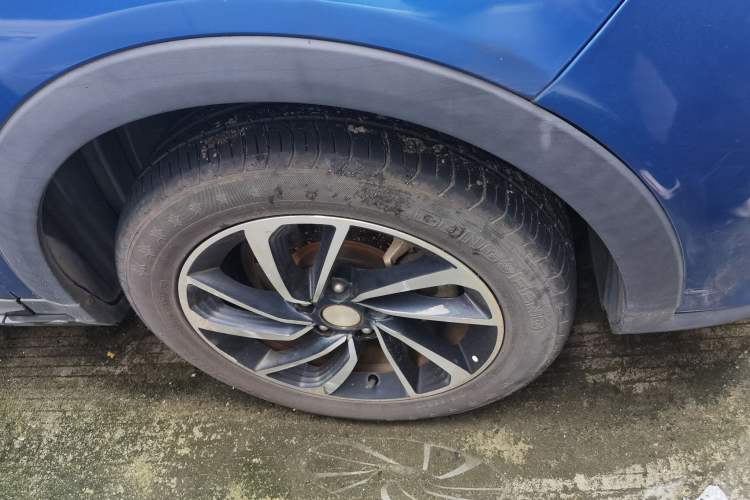 Used Zotye T300 2017 1.5L Manual Luxury Model Right Front Wheel Hub