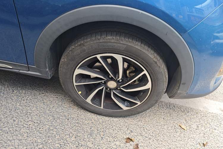 Used Zotye T300 2017 1.5T Manual Luxury Model Right Front Wheel Hub