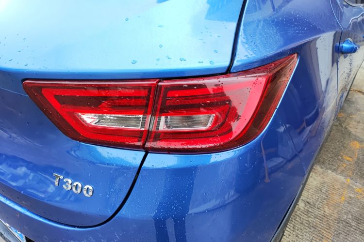 Used Zotye T300 2017 1.5T CVT Luxury Model Right Rear Taillight