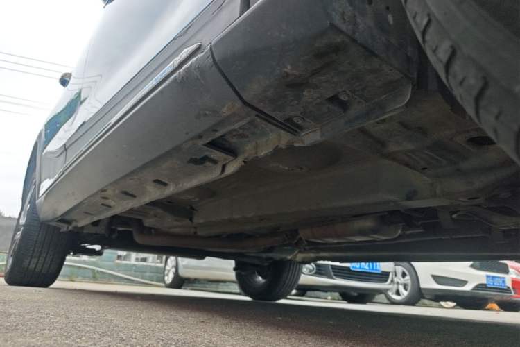 Used Zotye T300 2017 1.5T CVT Luxury Model Right Side Sill